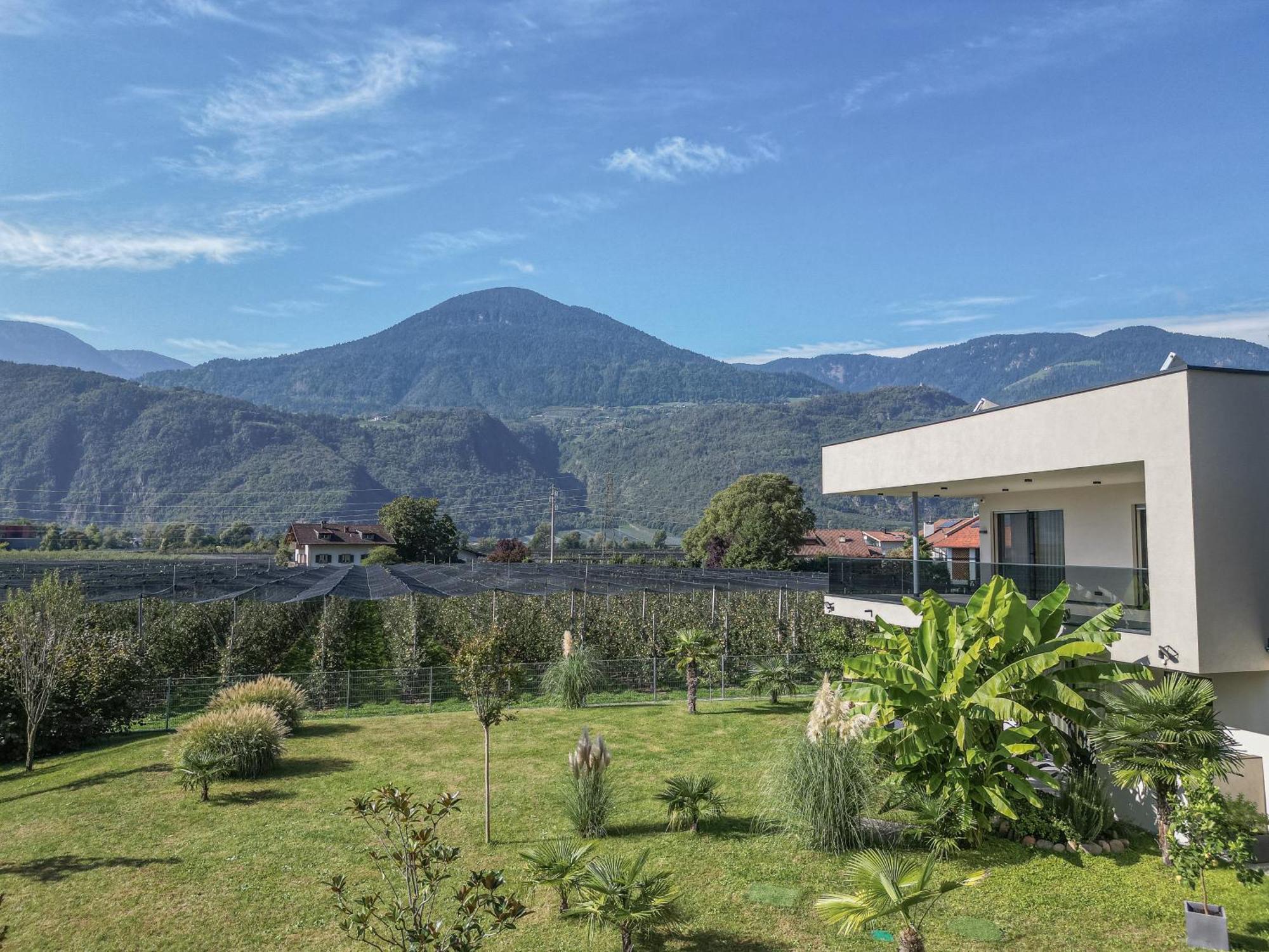 Garden Lodge Gargazon Buitenkant foto